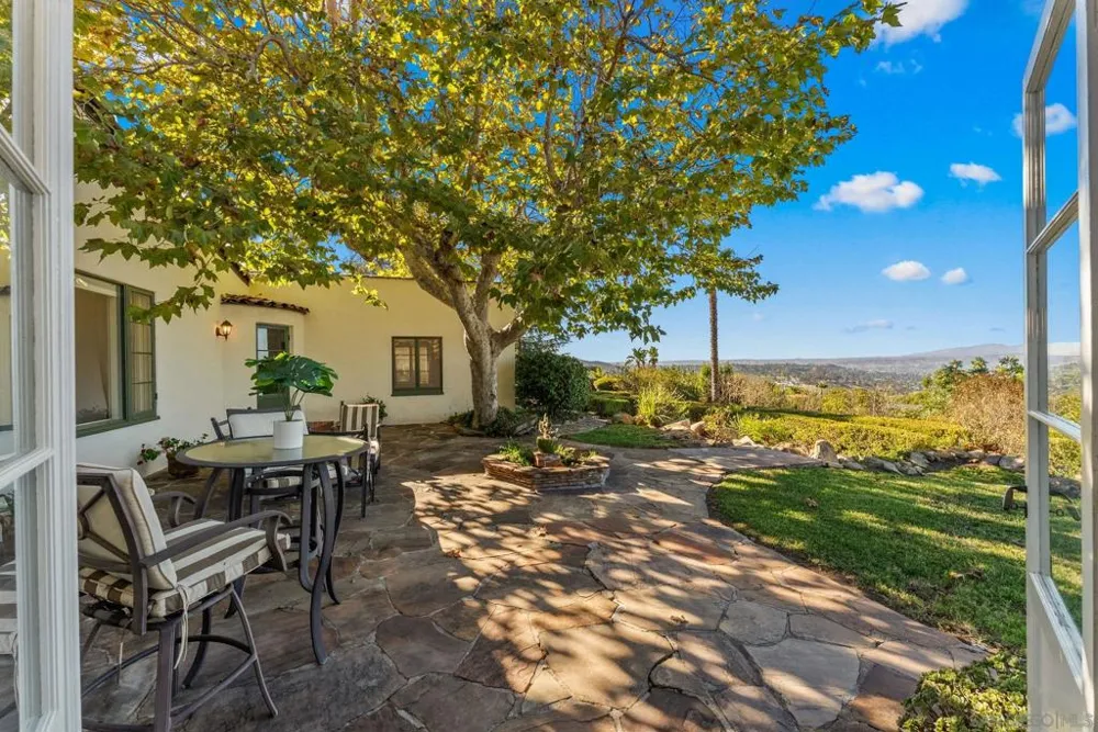 10260 Fuerte La Mesa, CA 91941