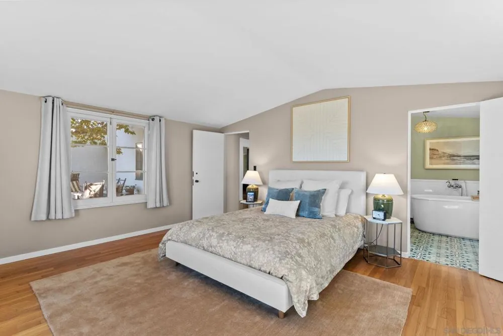 10260 Fuerte La Mesa, CA 91941