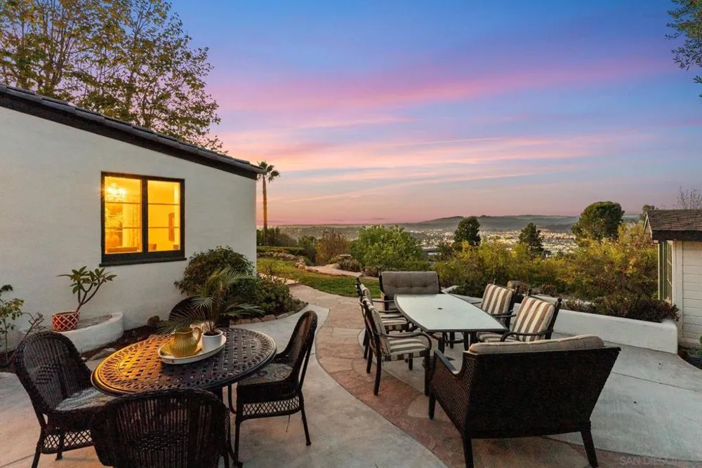 10260 Fuerte La Mesa, CA 91941
