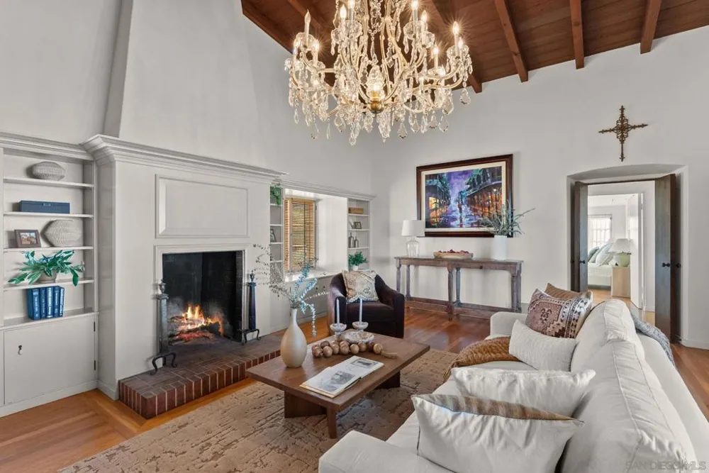 10260 Fuerte La Mesa, CA 91941
