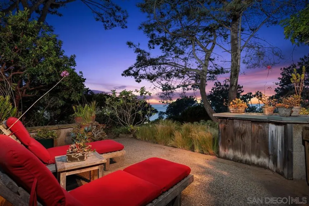 367 Pine Needles Dr Del Mar, CA 92014
