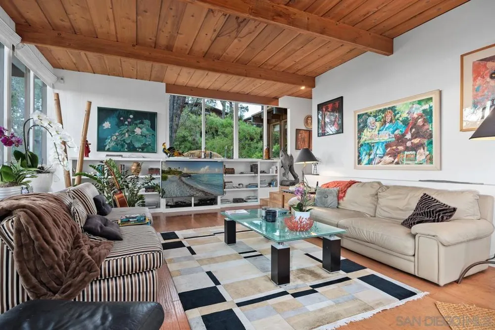 367 Pine Needles Dr Del Mar, CA 92014