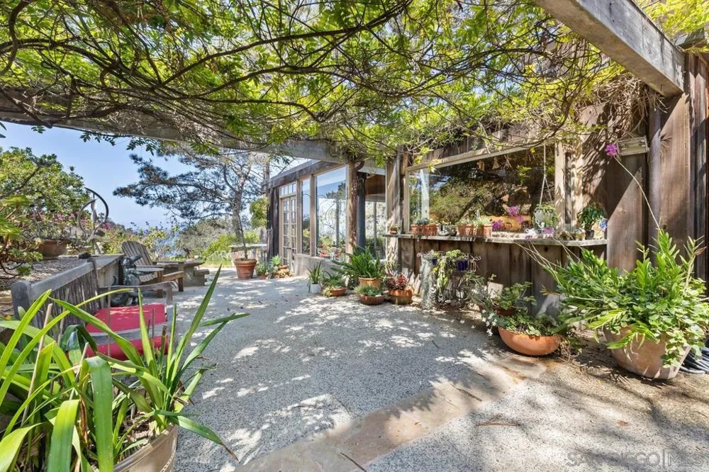 367 Pine Needles Dr Del Mar, CA 92014