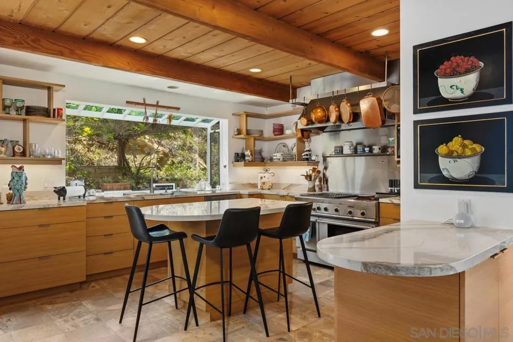 367 Pine Needles Dr Del Mar, CA 92014
