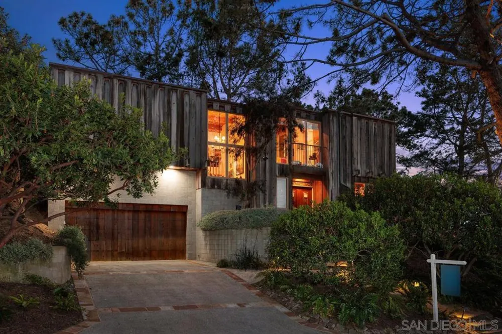 367 Pine Needles Dr Del Mar, CA 92014
