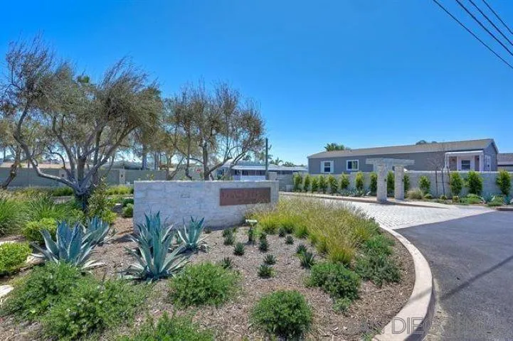 6550 Ponto Dr #19 Carlsbad, CA 92011