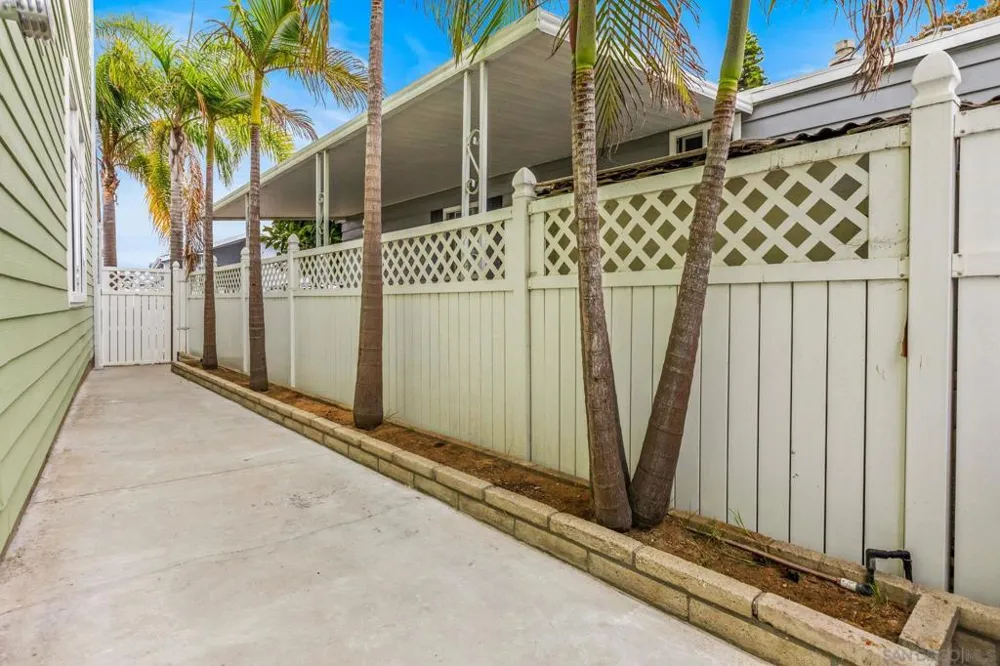 6550 Ponto Dr #19 Carlsbad, CA 92011