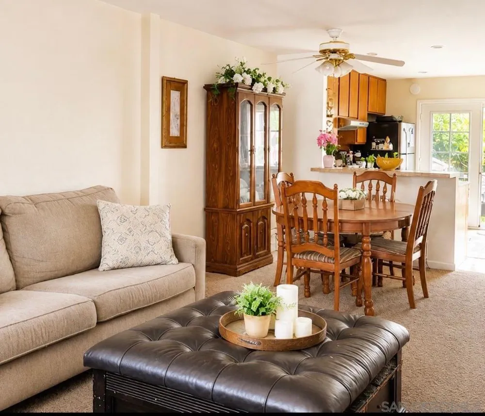 10345 Carefree Dr Santee, CA 92071