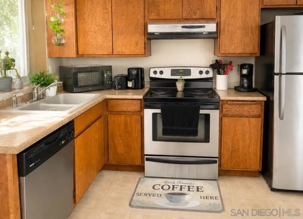 10345 Carefree Dr Santee, CA 92071