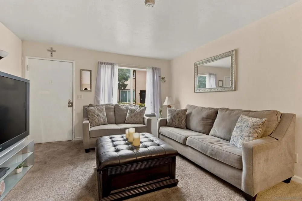 10345 Carefree Dr Santee, CA 92071