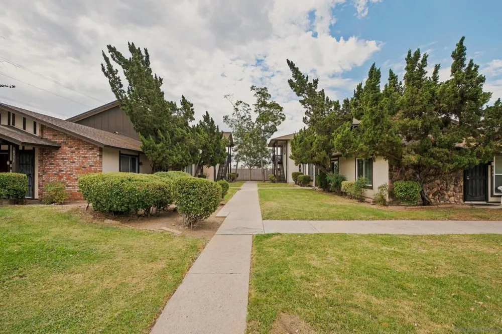 10345 Carefree Dr Santee, CA 92071
