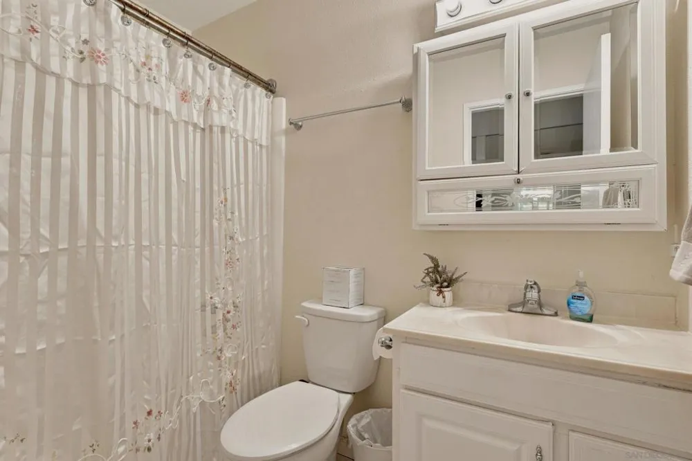 10345 Carefree Dr Santee, CA 92071