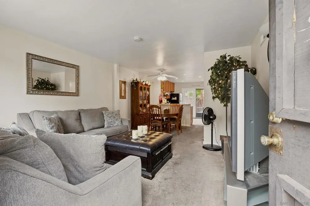 10345 Carefree Dr Santee, CA 92071