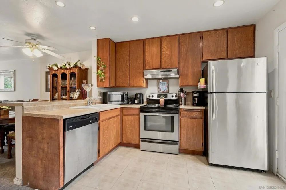 10345 Carefree Dr Santee, CA 92071