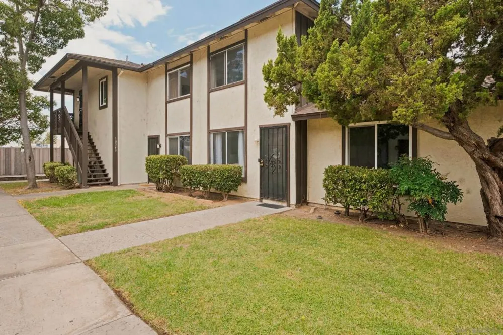 10345 Carefree Dr Santee, CA 92071