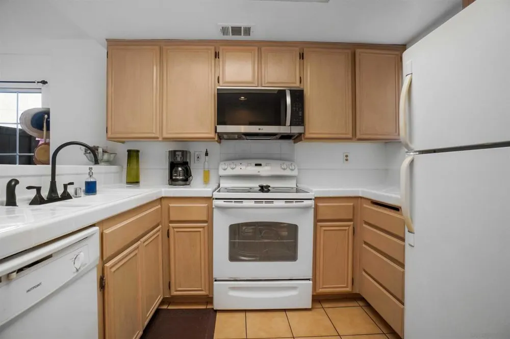 8966 Arlingdale Way Spring Valley, CA 91977