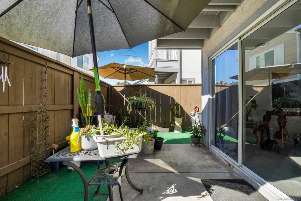 8966 Arlingdale Way Spring Valley, CA 91977