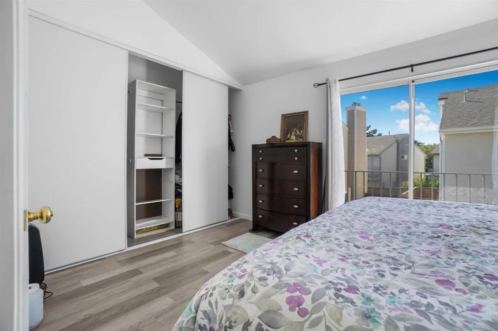8966 Arlingdale Way Spring Valley, CA 91977