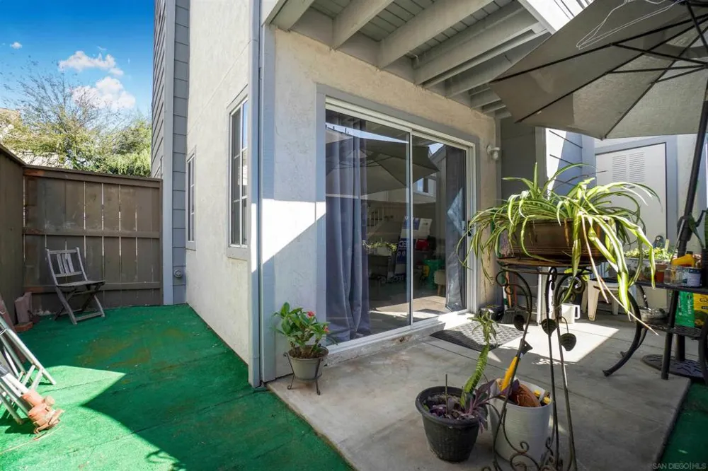 8966 Arlingdale Way Spring Valley, CA 91977