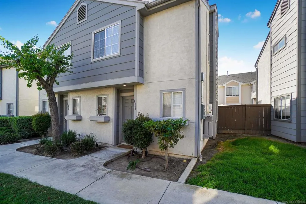 8966 Arlingdale Way Spring Valley, CA 91977