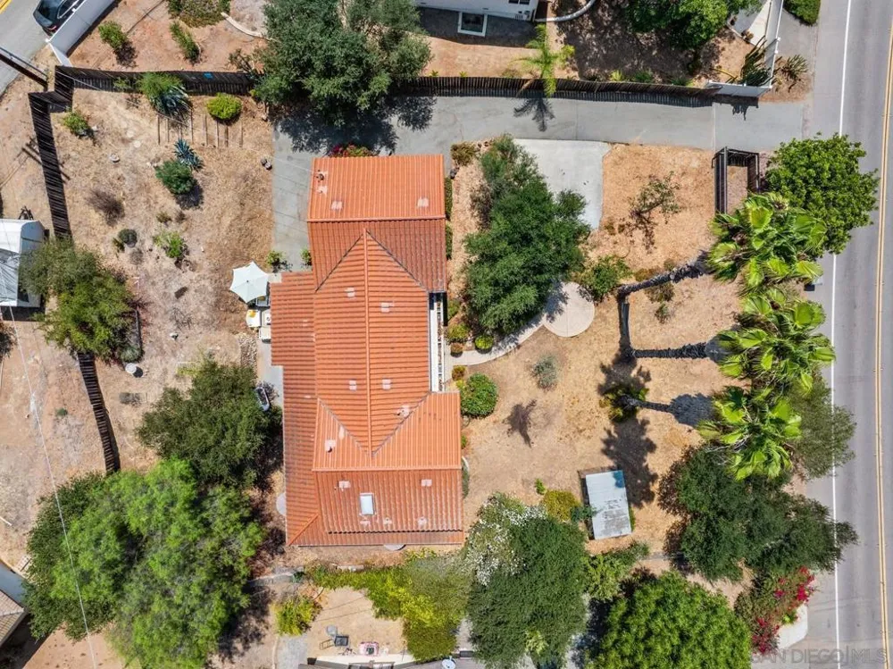 2744 Felicita Escondido, CA 92029