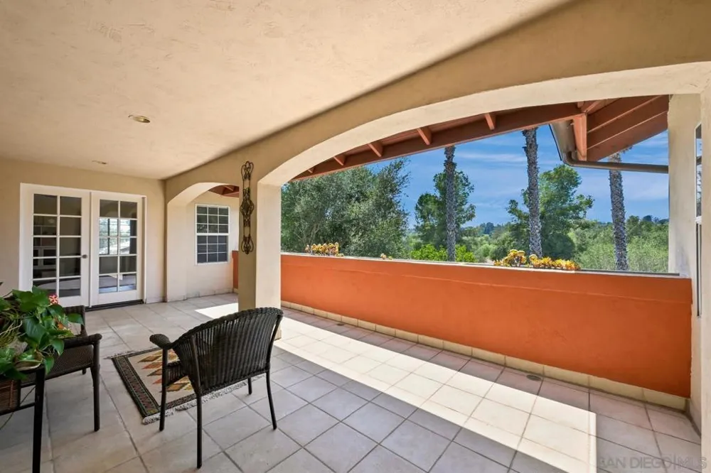 2744 Felicita Escondido, CA 92029