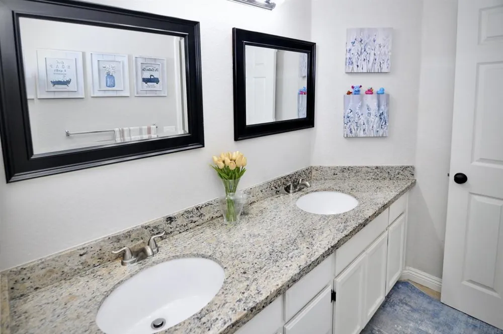 5005 Caspian Oceanside, CA 92057
