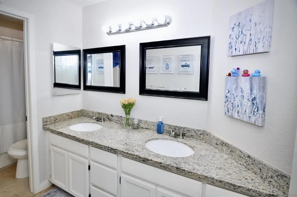 5005 Caspian Oceanside, CA 92057