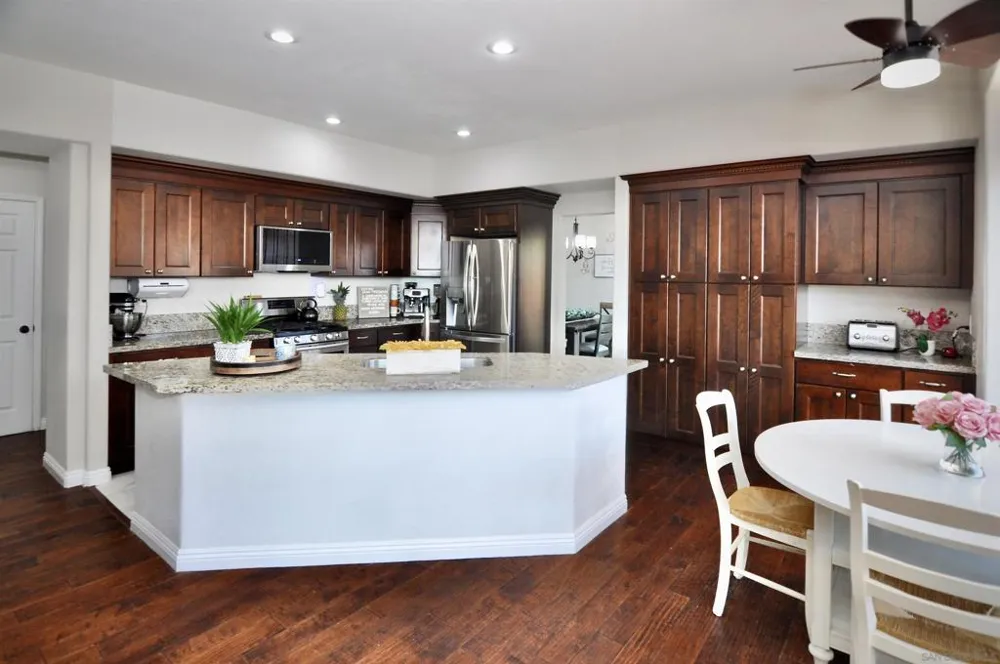 5005 Caspian Oceanside, CA 92057