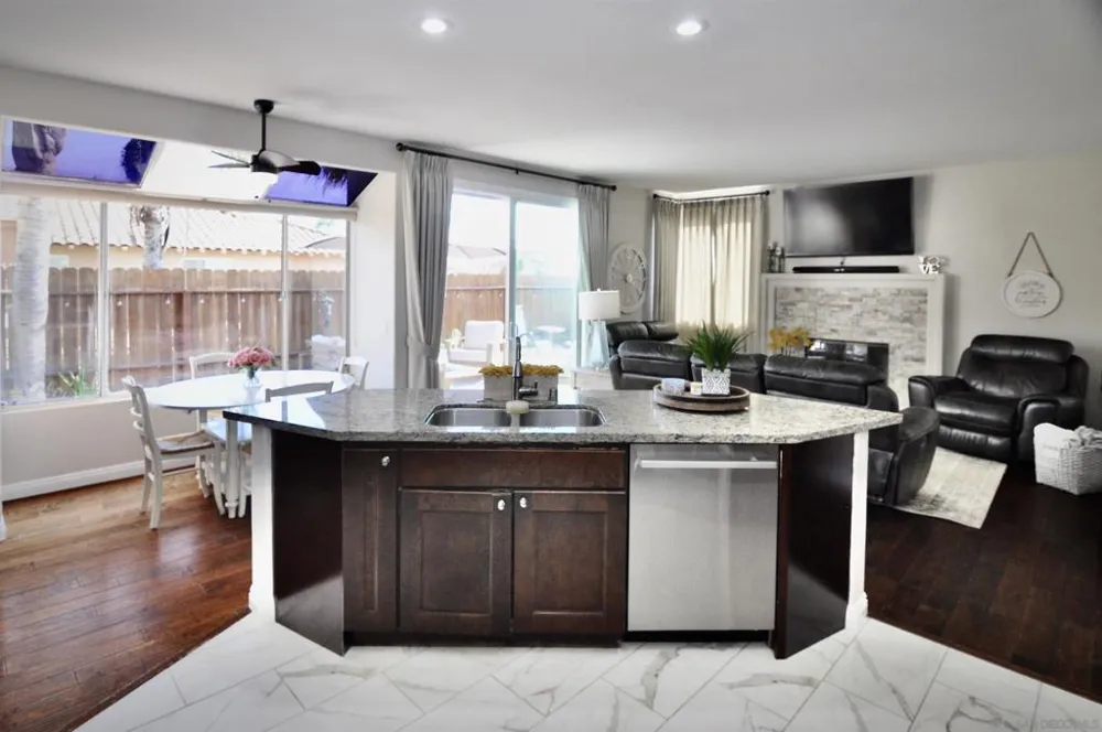 5005 Caspian Oceanside, CA 92057