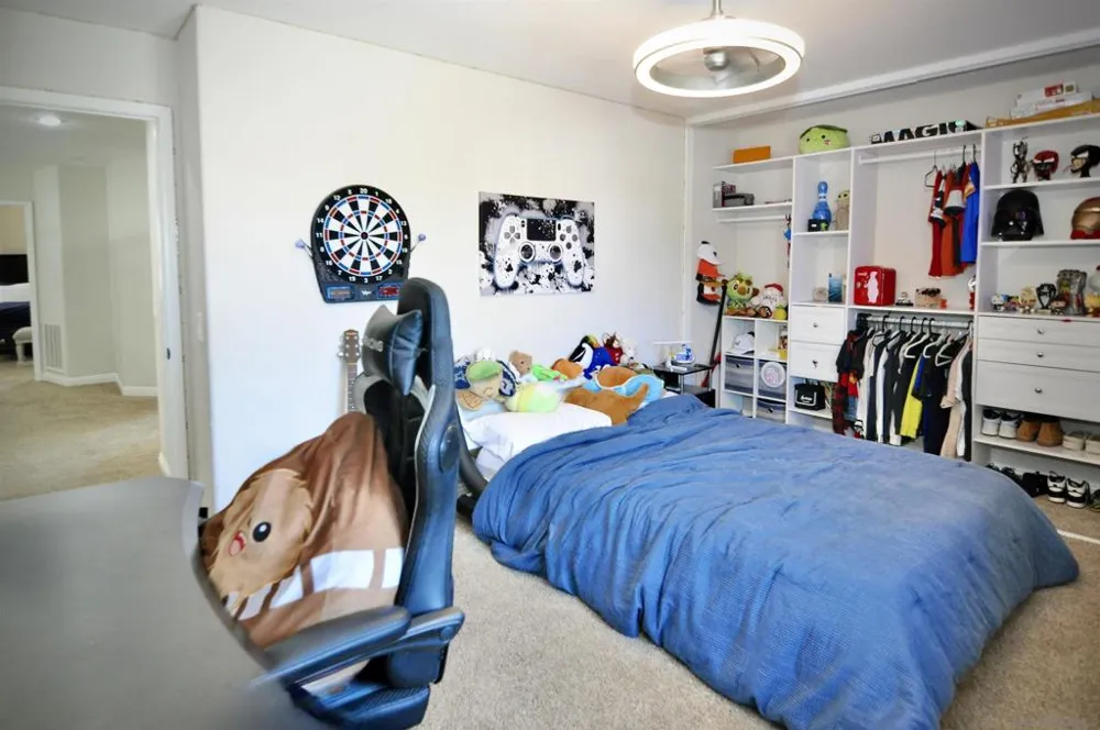5005 Caspian Oceanside, CA 92057