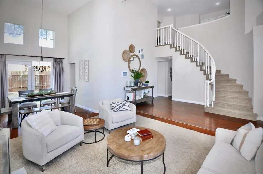5005 Caspian Oceanside, CA 92057