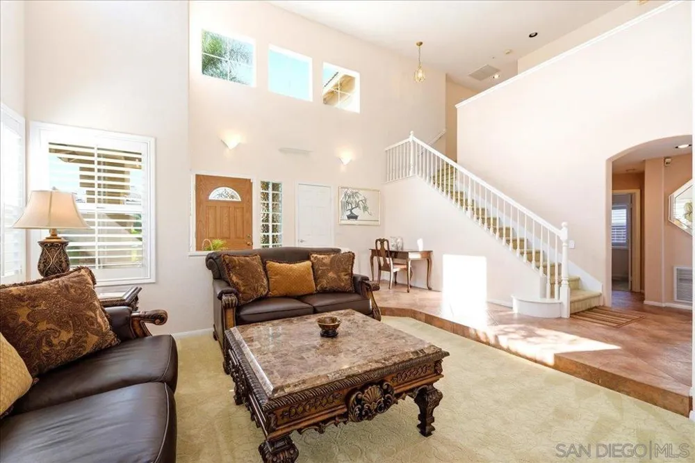 2279 Bear Rock Escondido, CA 92026