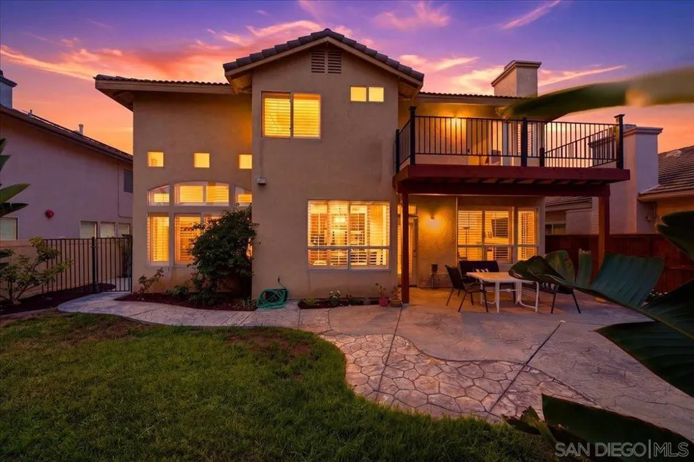 2279 Bear Rock Escondido, CA 92026