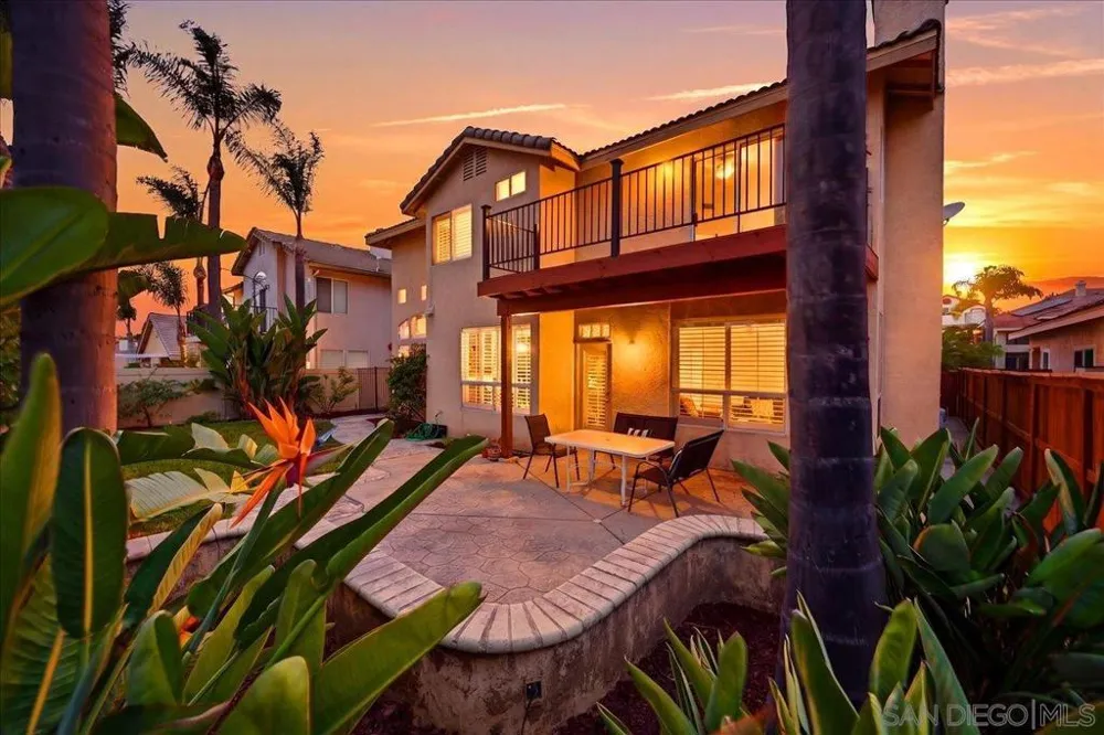 2279 Bear Rock Escondido, CA 92026