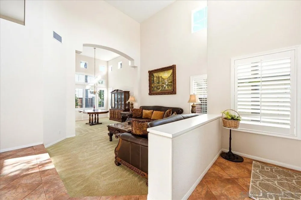 2279 Bear Rock Escondido, CA 92026
