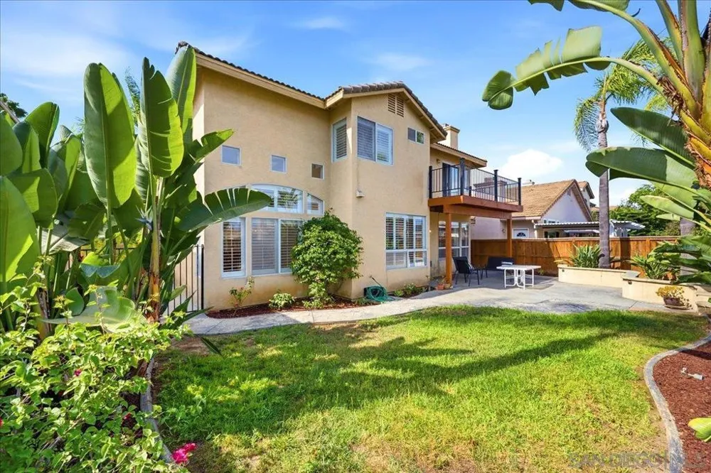 2279 Bear Rock Escondido, CA 92026