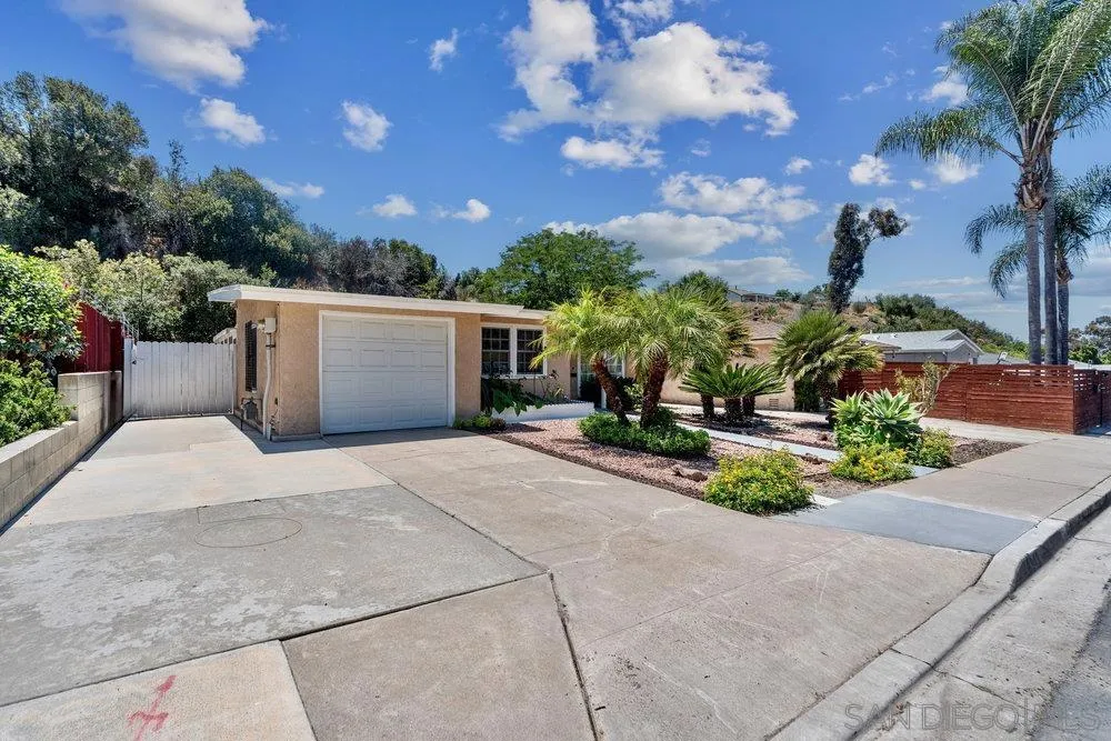 6343 Jeff St San Diego, CA 92115