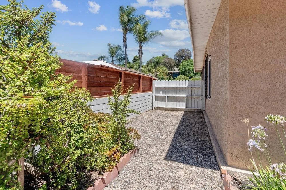6343 Jeff St San Diego, CA 92115