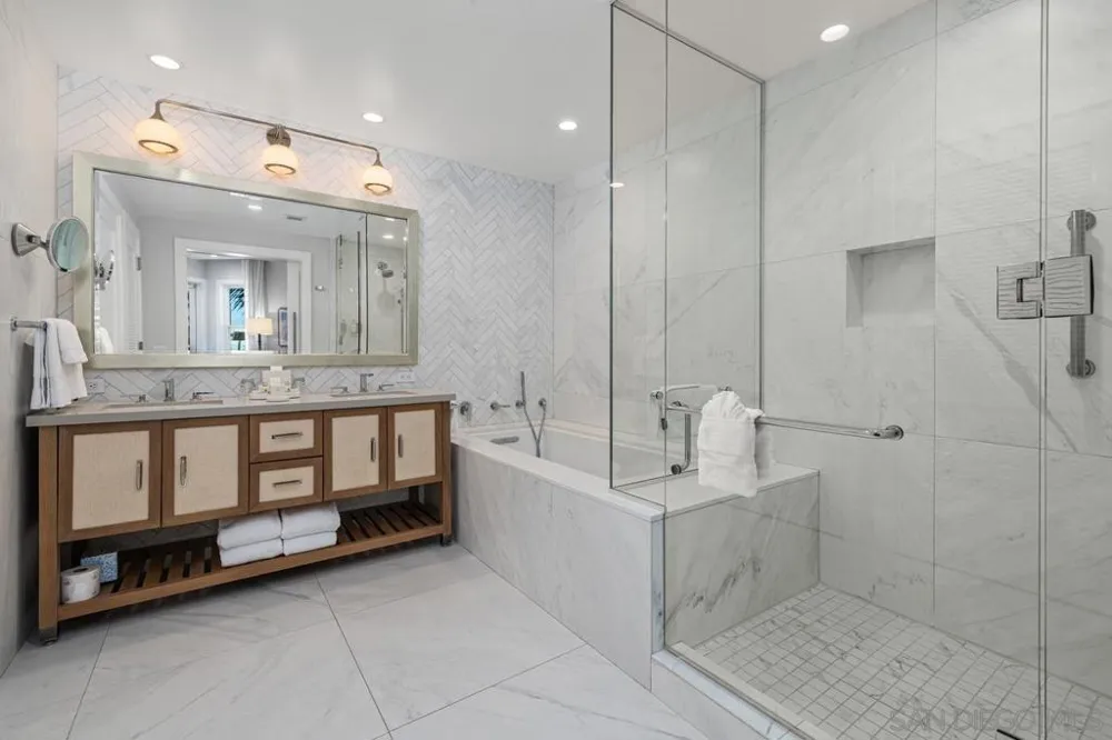 1500 Orange Ave #Res 17 Coronado, CA 92118