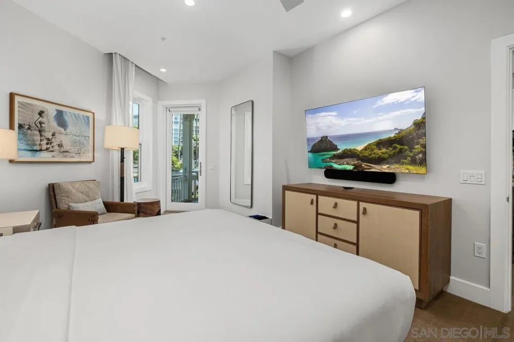 1500 Orange Ave #Res 17 Coronado, CA 92118
