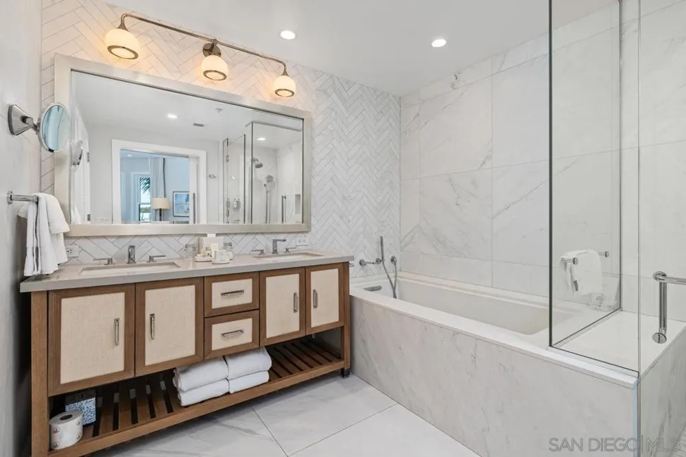 1500 Orange Ave #Res 17 Coronado, CA 92118