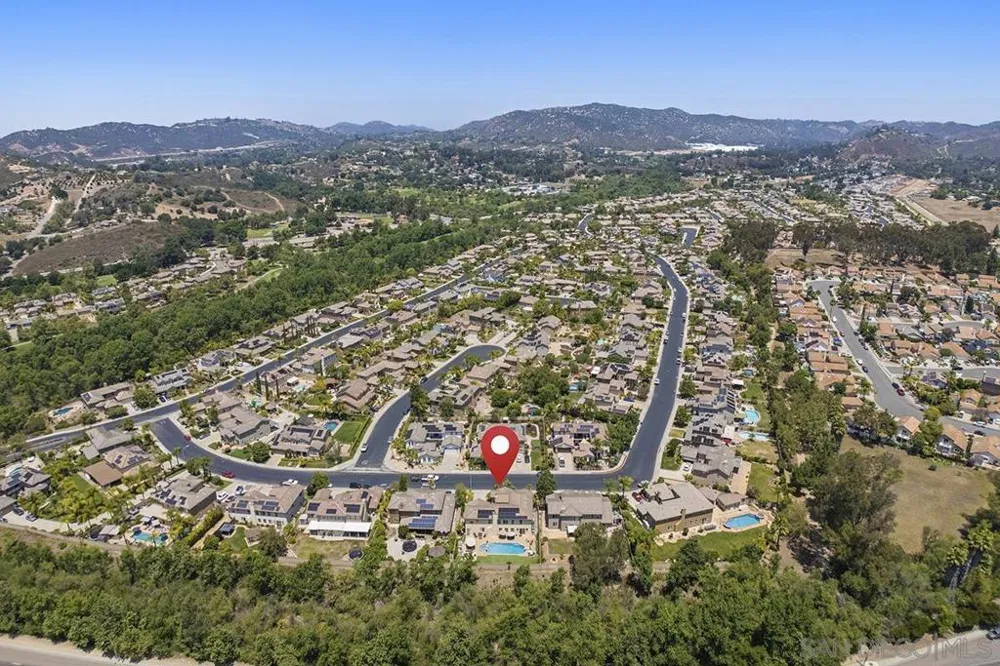 2340 Douglaston Glen Escondido, CA 92026