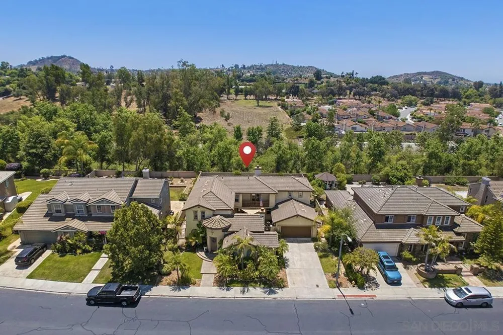 2340 Douglaston Glen Escondido, CA 92026
