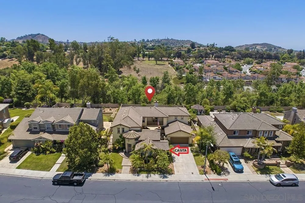 2340 Douglaston Glen Escondido, CA 92026