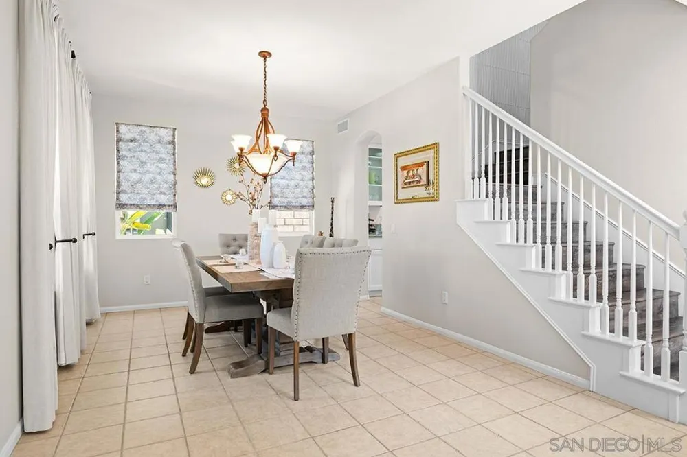2340 Douglaston Glen Escondido, CA 92026