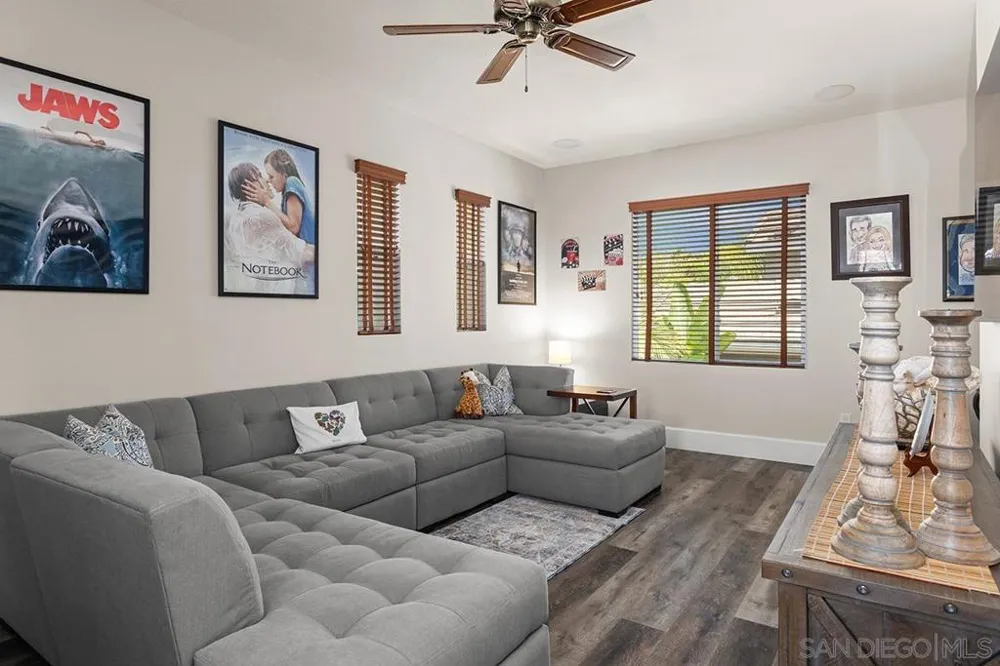 2340 Douglaston Glen Escondido, CA 92026