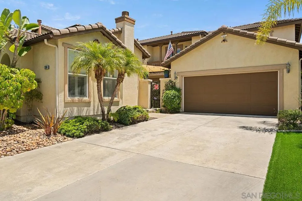2340 Douglaston Glen Escondido, CA 92026