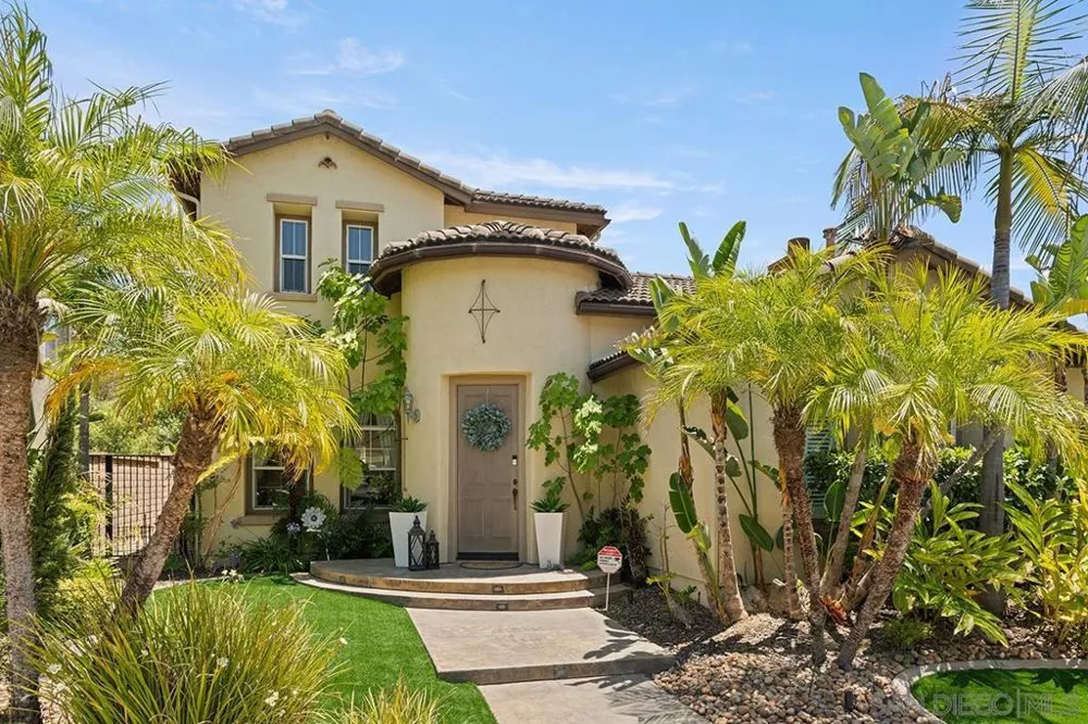 2340 Douglaston Glen Escondido, CA 92026