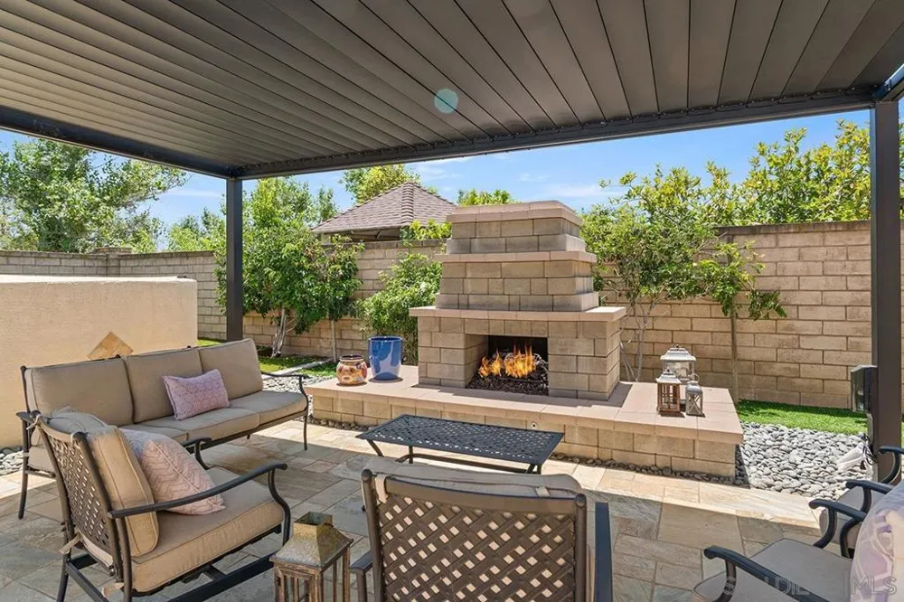 2340 Douglaston Glen Escondido, CA 92026